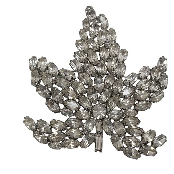 Vintage Rhinestone Maple Leaf Brooch Pin Sparkling Silver-Tone Statement Large - Picture 4 of 6
